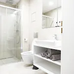 Rentero Michelska Scandinavian Quiet Apartment, *